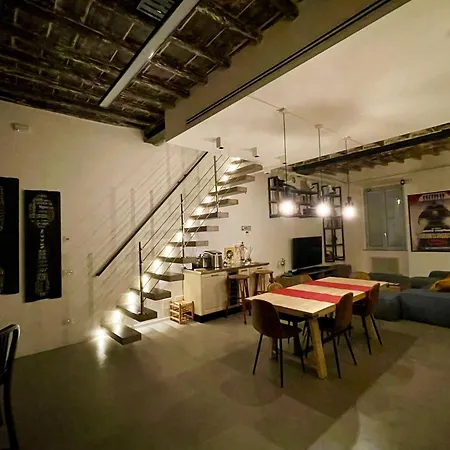 Loft 133 - And Luxury Loft In דירה